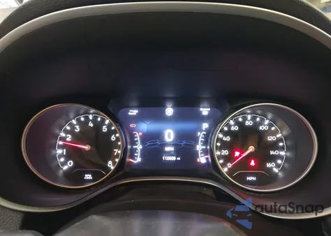 2019 Jeep Compass Latitude 4X4 z USA, uszkodzony, nr VIN 3C4NJDBBXKT593879